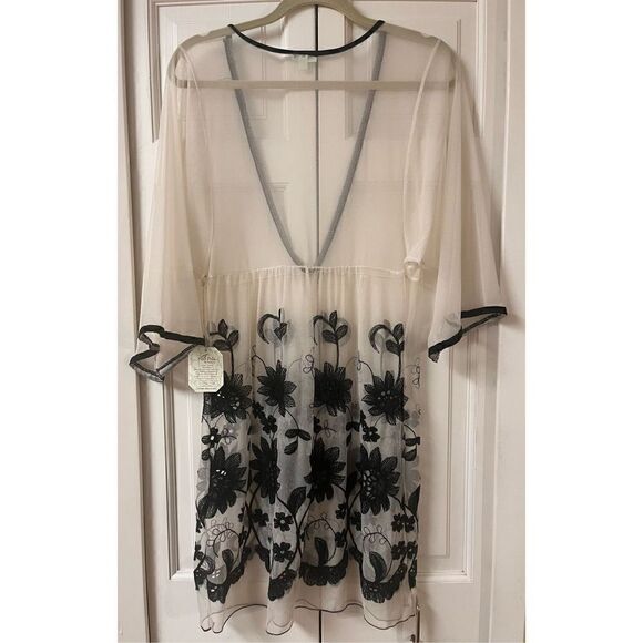 Petit Pois by Viviana G too sheer tunic w/ embroidery sz L NWT - Picture 2 of 6
